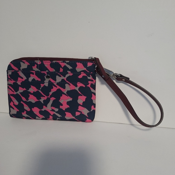 Fossil Key-Per Cheetah Print Pattern Color Navy/ Pink Wristlet Zipper Wallet - Picture 3 of 9